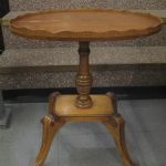 610 4434 LAMP TABLE